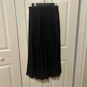 Vintage 100% Silk black skirt 6 size